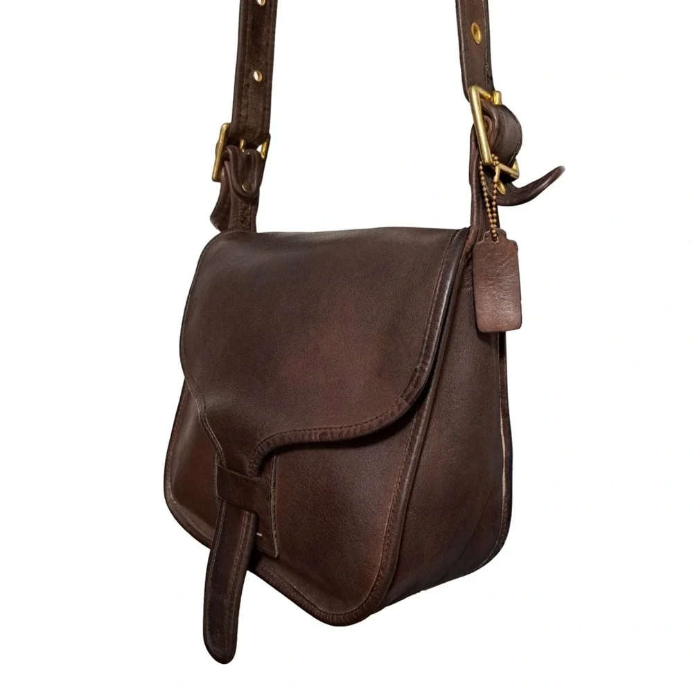 Vintage COACH Mahogany Brown Glove Tanned Leather Courier Saddle Bag EUC NYC